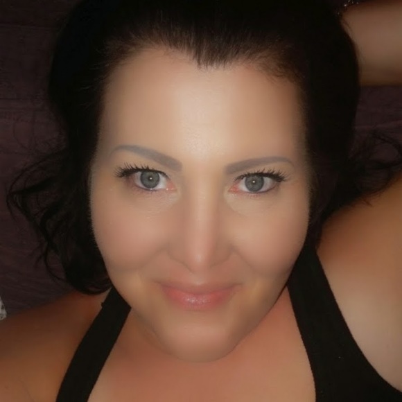 Meet your Posher, Susan - Picture 1 of 1